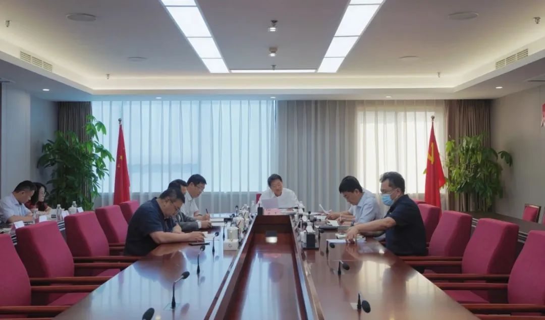 省beat365集团党委召开学习贯彻习近平新时代中国特色社会主义思想主题教育专题研讨暨党委理论学习中心组研讨会