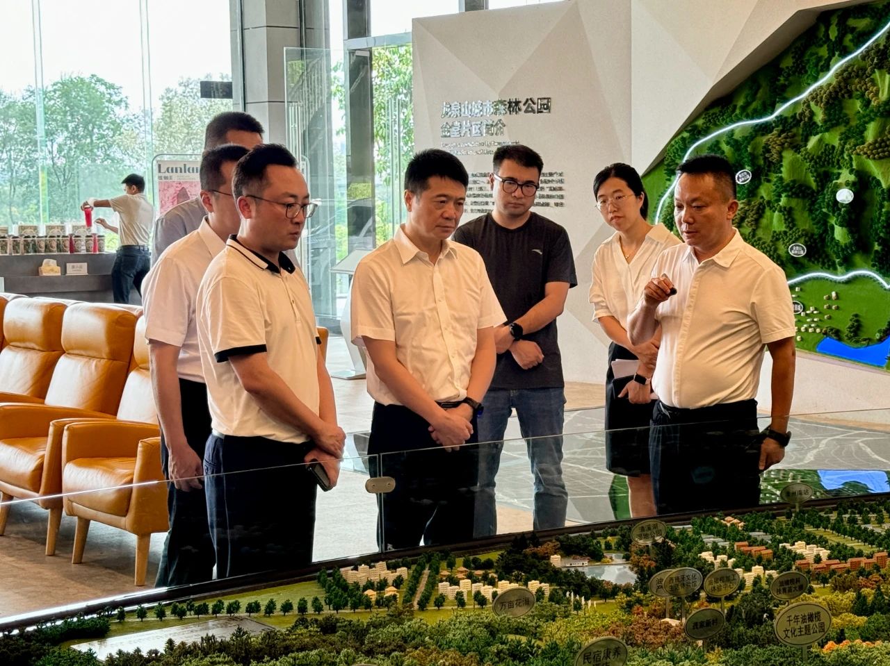 省beat365集团党委书记、董事长游勇带队赴聚峰谷项目开展汛期安全生产检查并调研生产经营情况