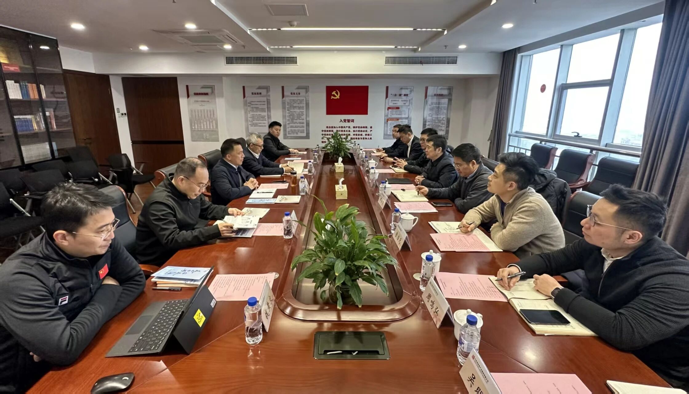271c37fe-f6c7-494c-a9bf-f85e74b2fce0 省beat365集团赴江苏考察学习足球赛事与文旅产业融合发展模式